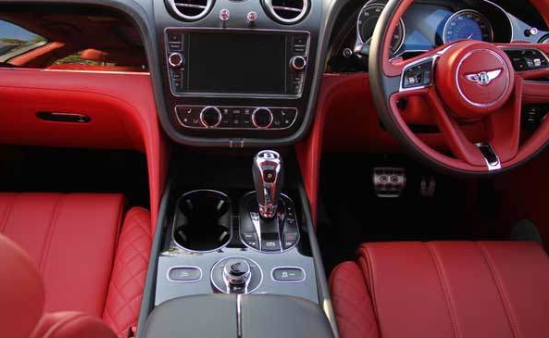 Bentley Bentayga Executive Car hire