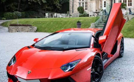 Lamborghini Aventador S Coupe Hire London