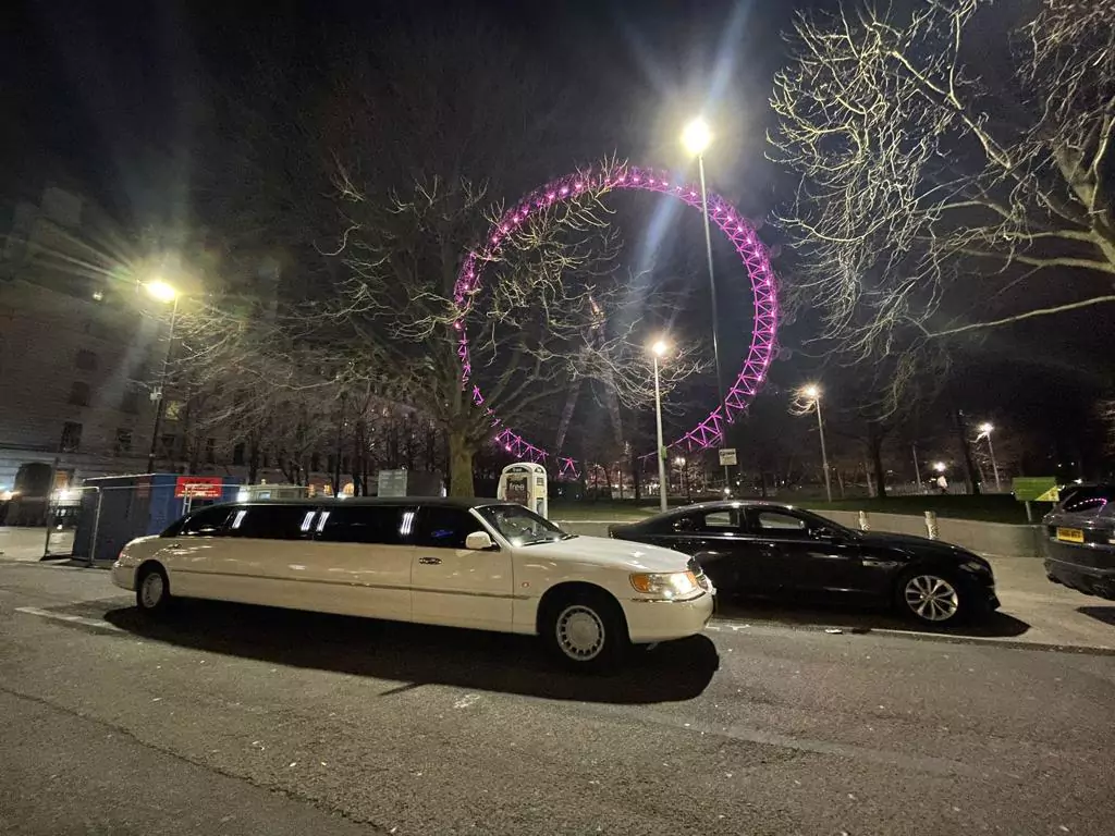 sight seeing limo hire