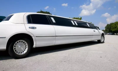 white-lincoln-limousine